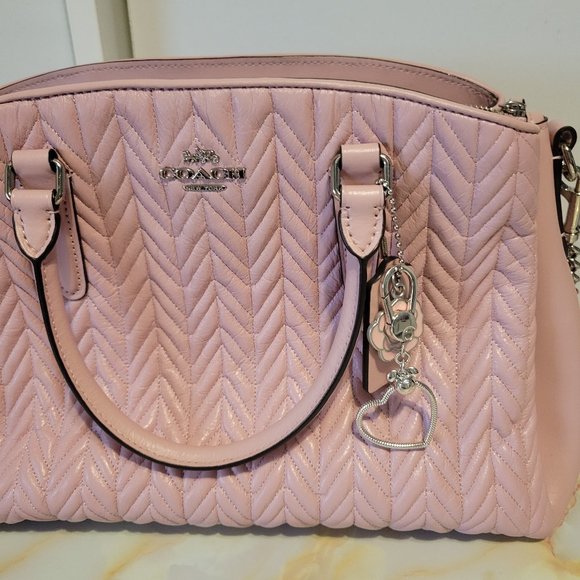 Sterling silver Mickie heart bag charm holder heart shaped - Picture 1 of 2